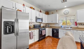 6823 Gold Nugget Dr, Las Vegas, NV 89122