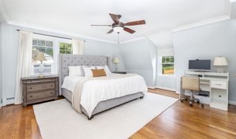 33 Lufkin Ln, Bristol, CT 06010