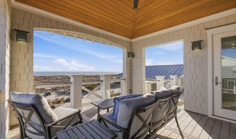 25 Sandspur Trl, Bald Head Island, NC 28461