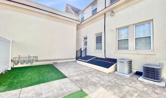 8 COMMONWEALTH Ave, Claymont, DE 19703