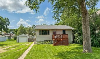 704 S Harrison St, Aberdeen, SD 57401