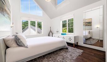 68 Fresh Pond Rd, Amagansett, NY 11930