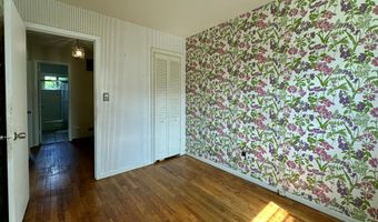 404 Harmony Rd, Middletown, NJ 07748