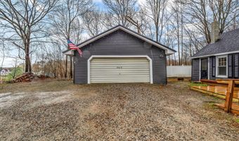 22 Parker St, Bangor, ME 04401