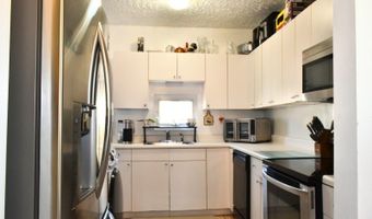 170 Bray Ave, Middletown, NJ 07748