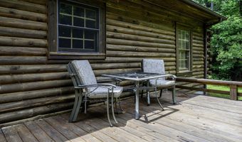 740 Log Cabin Rd, Arapahoe, NC 28510