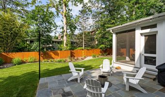 6213 DAHLONEGA Rd, Bethesda, MD 20816