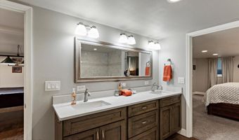 7243 Old Harbor Ave, Anchorage, AK 99504