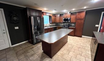 418 Third St, Adel, GA 31620