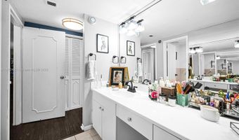 9341 E Bay Harbor Dr 3D, Bay Harbor Islands, FL 33154