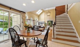 9 Ladyslipper Ln, Acton, MA 01720