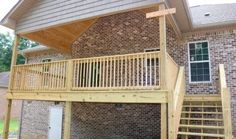 1392 Locust Dr, Arab, AL 35016