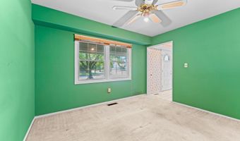 2902 STONYBROOK Dr, Bowie, MD 20715