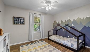 126 Asilomar Ct, Ballwin, MO 63021