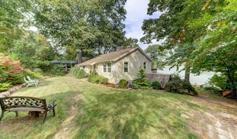 101 Lakeview Dr, Ashford, CT 06278