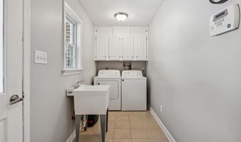 677 OLD PORTER Rd, Bear, DE 19701