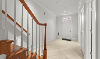 1815 POTOMAC GREENS Dr, Alexandria, VA 22314