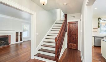 141 Storer Ave, Akron, OH 44302