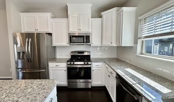 822 Richmont Grove Ln, Apex, NC 27523
