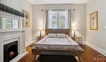 418 E Waldburg St A & B, Savannah, GA 31401