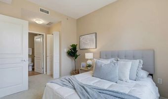 300 W Beech St 1101, San Diego, CA 92101