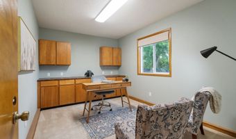 24950 NE AIRPORT Rd, Aurora, OR 97002