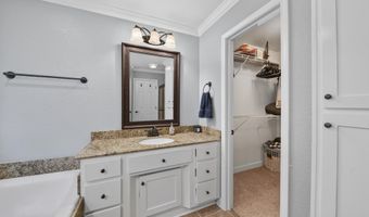 203 Creek View Dr, Austin, AR 72007