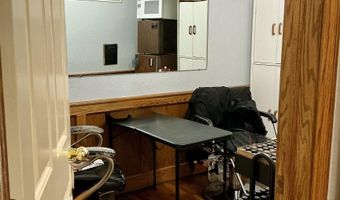 503 Benton Ave W, Albia, IA 52544