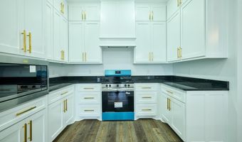 4007 Creek Top, Bauxite, AR 72011