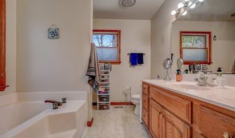 167 Anna Rd, Blakeslee, PA 18610