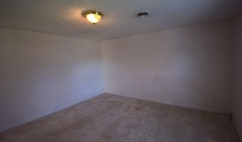 310 WALNUT St, Bridgeville, DE 19933