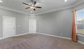 5803 Hyde Park, Bentonville, AR 72713