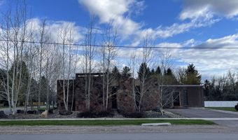 442 ADAMS St, Afton, WY 83110