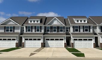 945-2 Memory Ln, Aurora, OH 44202