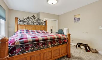 38 Mary Carroll St, Auburn, ME 04210