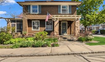 4 Van Zandt Ave, Newport, RI 02840