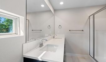 13 Carrick Dr, Bella Vista, AR 72715