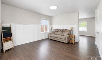 10122 W Shelborne Dr, Boise, ID 83709