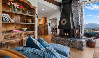 720 Sky Mountain Ln, Alpine, CA 91901