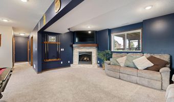 2011 12th Ave NE, Austin, MN 55912