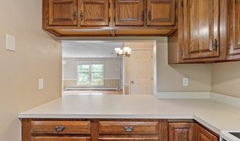 10 Tuck Farm Rd 4, Auburn, MA 01501
