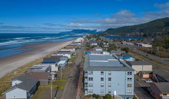 300 N PACIFIC St 37, Rockaway Beach, OR 97136
