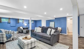 673 Lemonwood Dr, Ballwin, MO 63021