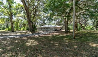 14100 NE 40TH Ct, Anthony, FL 32617