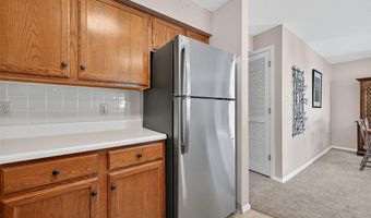 1315 Holgate Dr B, Ballwin, MO 63021