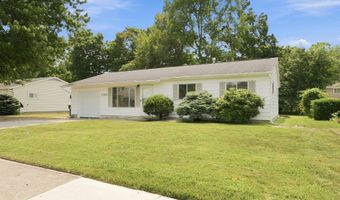 1203 Superior Dr, Auburn, IN 46706