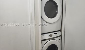 2801 NE 183rd St 310W, Aventura, FL 33160