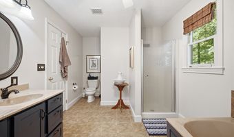 2316 Woodview Ct, Ashland, OH 44805