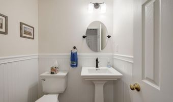 5209 DUNSTABLE Ln, Alexandria, VA 22315