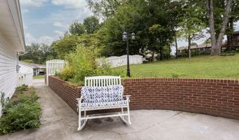 715 Carmen Dr, Athens, TN 37303